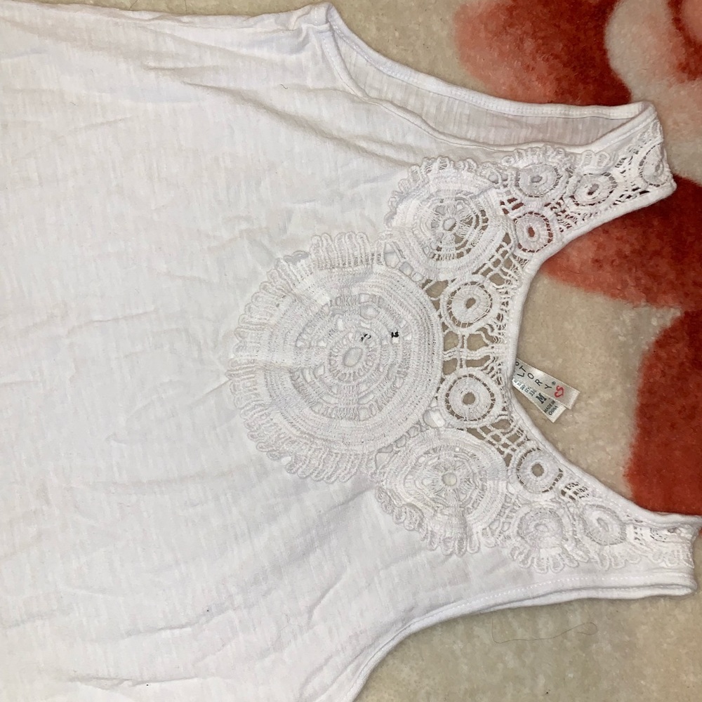 White Lace Tank - Picture 5 of 5